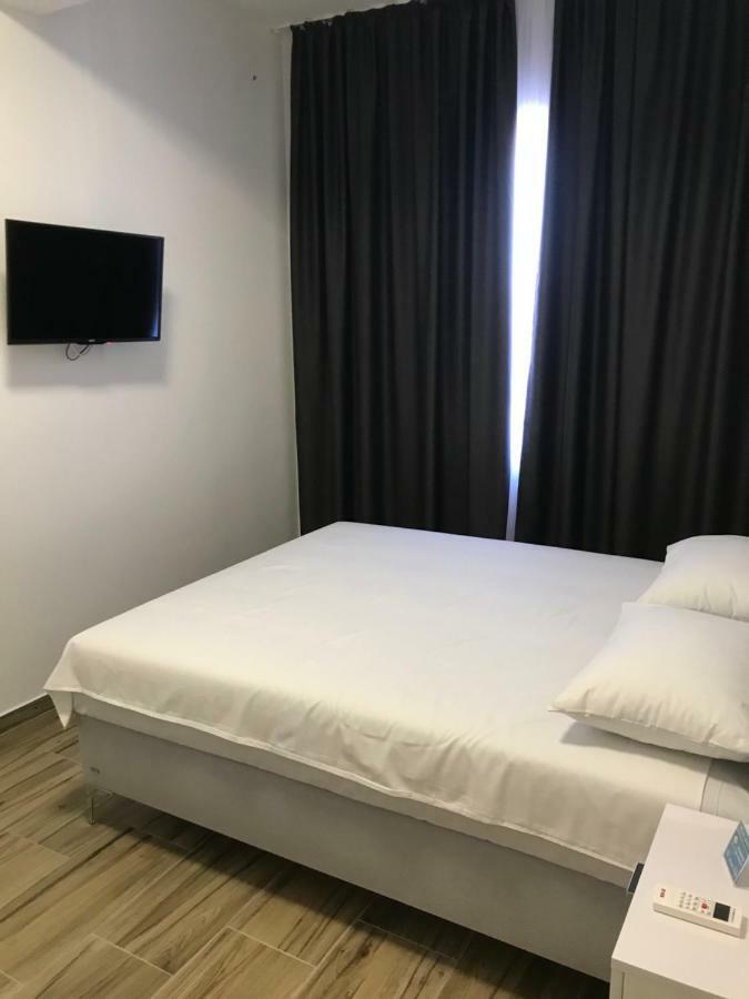באר Villa Grand מראה חיצוני תמונה