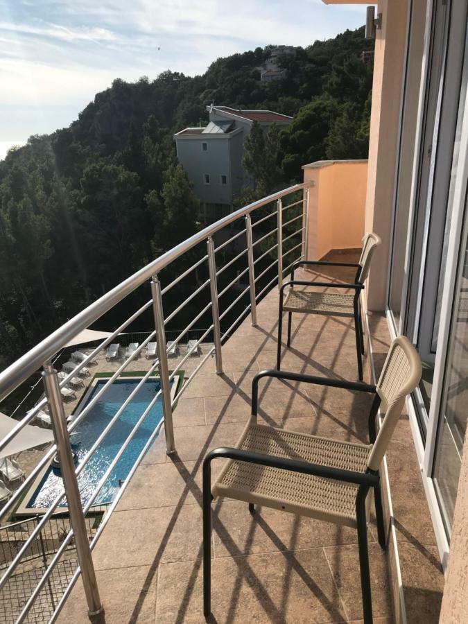 באר Villa Grand מראה חיצוני תמונה