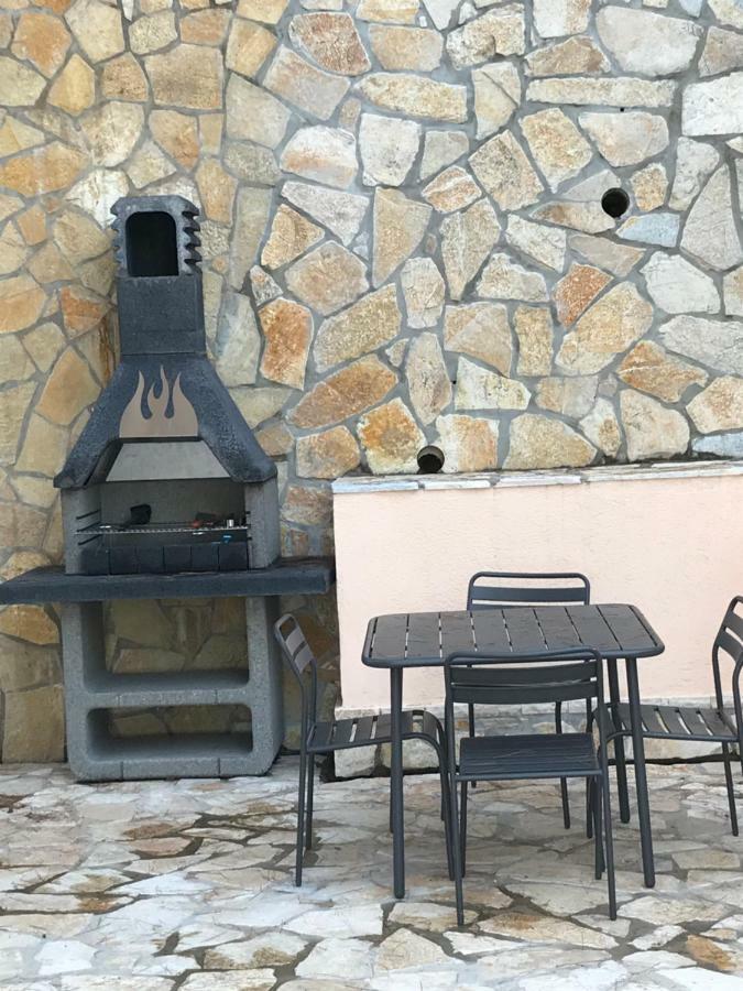 באר Villa Grand מראה חיצוני תמונה