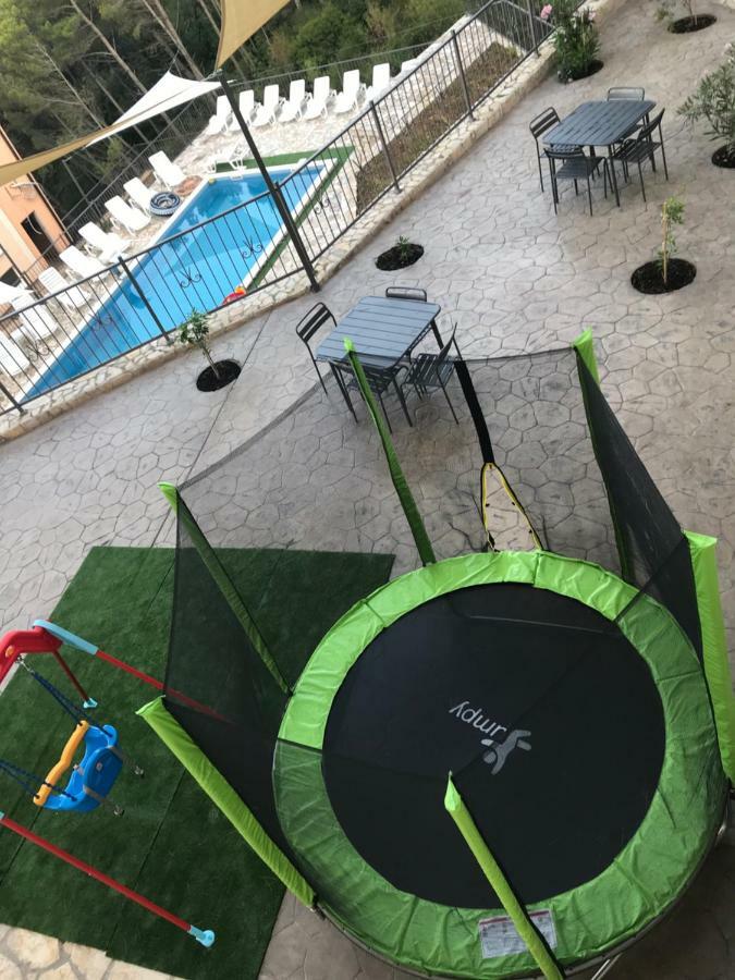 באר Villa Grand מראה חיצוני תמונה