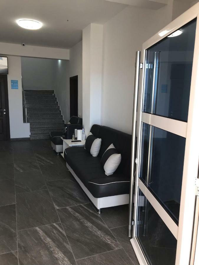 באר Villa Grand מראה חיצוני תמונה