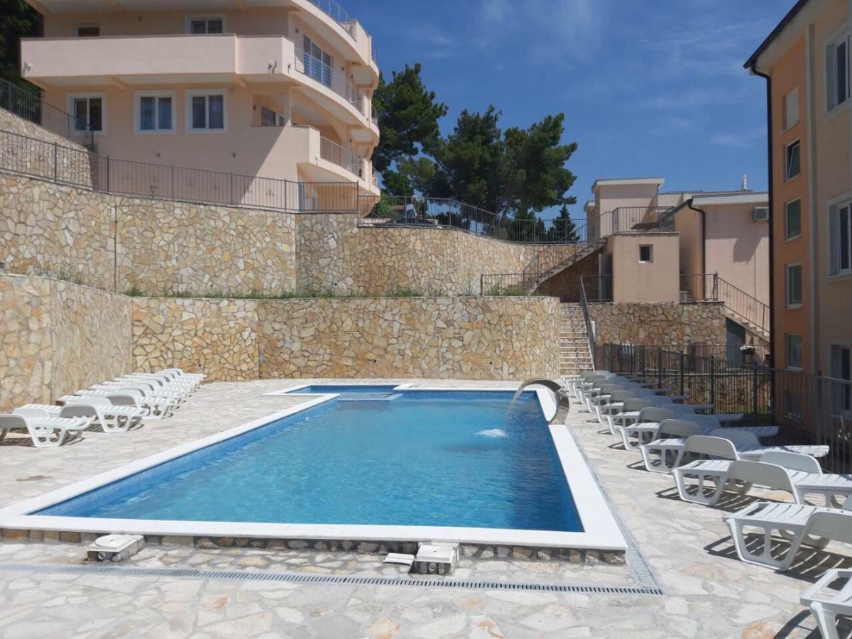 באר Villa Grand מראה חיצוני תמונה